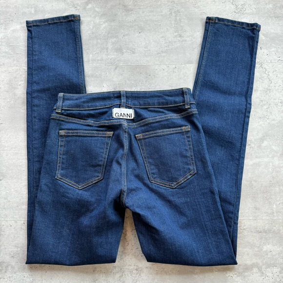 Ganni Mid Rise Dark Wash Jeans Like New, Size 26, 32” Inseam - Picture 3 of 9